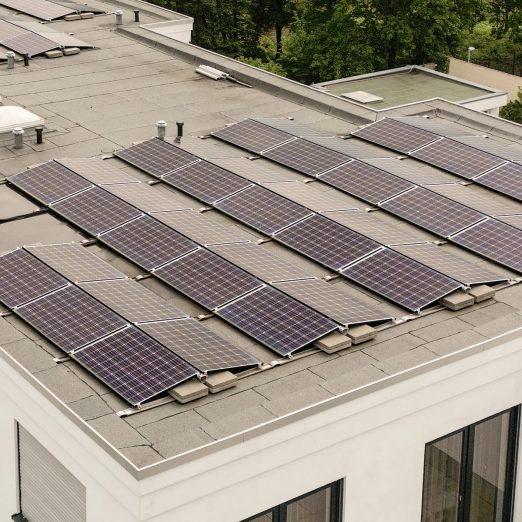 Nachhaltigkeit durch erneuerbare Energien bei K-Apart Hotel & Boardinghouse in Hürth bei Köln